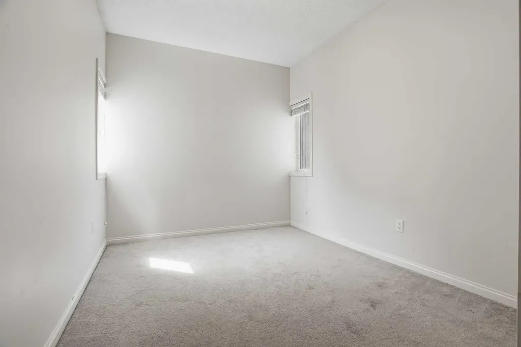44 6a Street NE Calgary AB T2E4A3