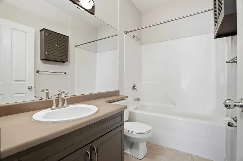 44 6a Street NE Calgary AB T2E4A3