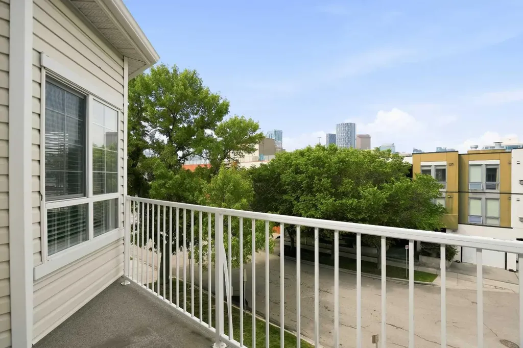 44 6a Street NE Calgary AB T2E4A3