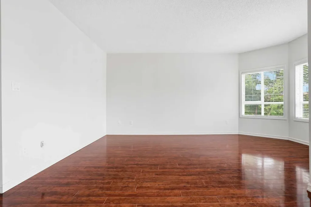 44 6a Street NE Calgary AB T2E4A3