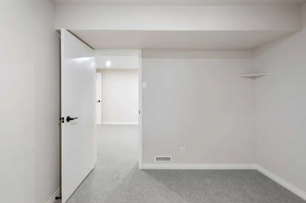 811 Seattle Drive SW Calgary AB T2W 0M9