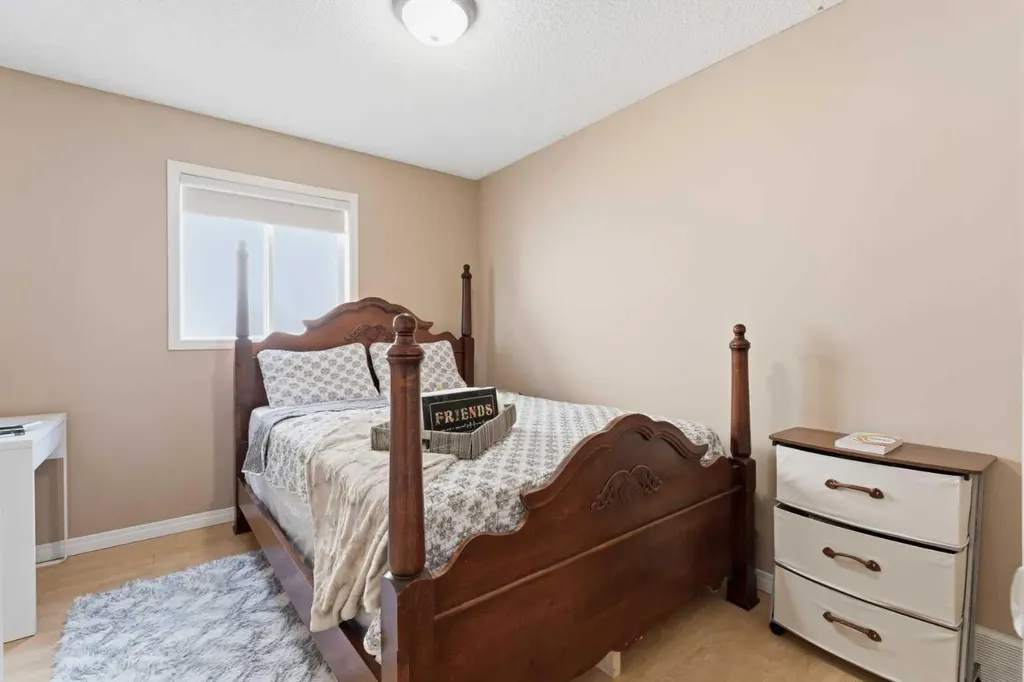 21 Panamount Crescent NW Calgary AB T3K 5L7