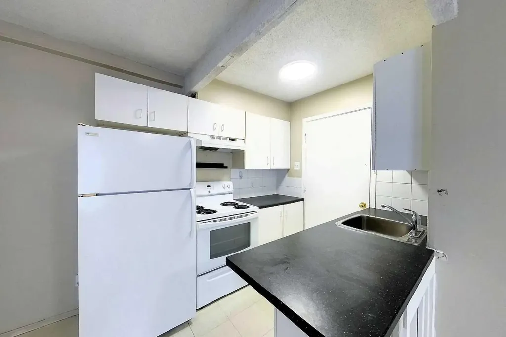 4510 8a Avenue Edson AB T7E 1B3