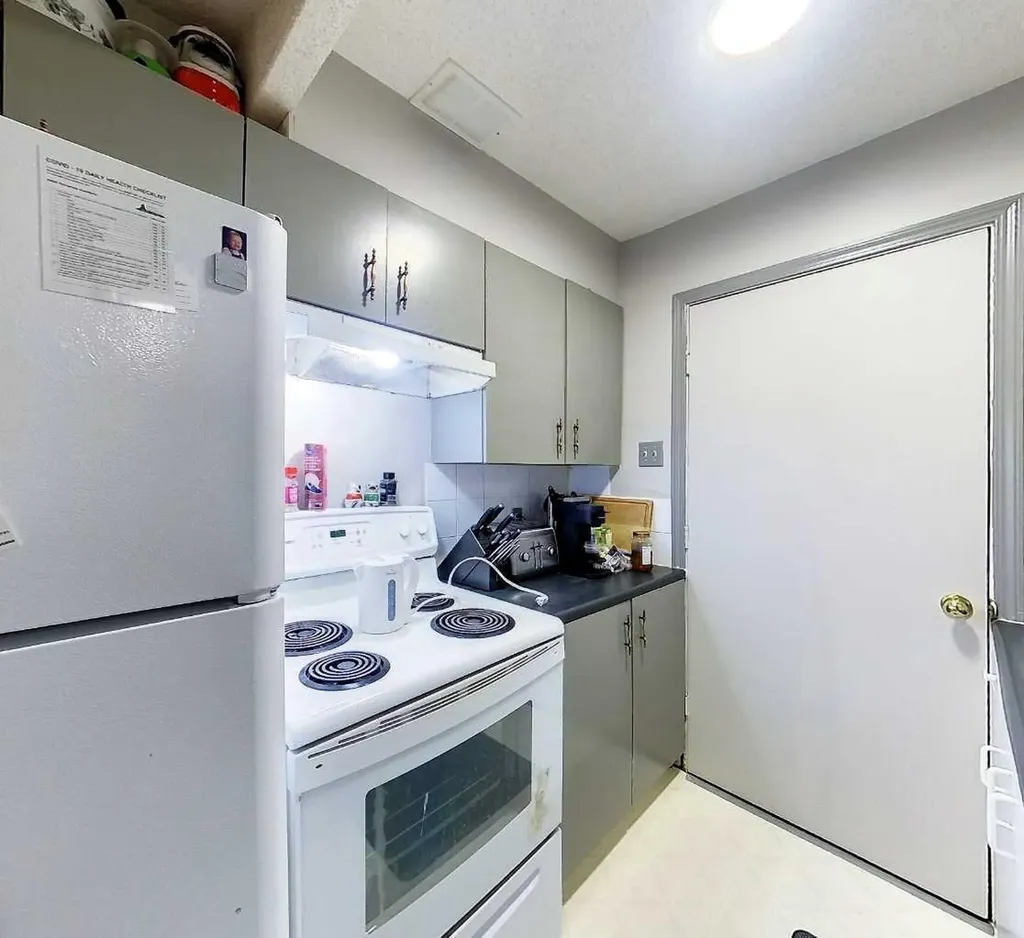 4510 8a Avenue Edson AB T7E 1B3