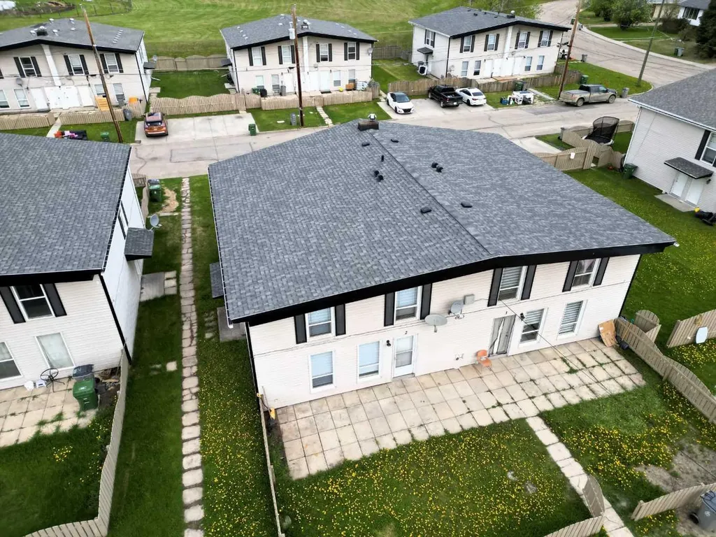 4510 8a Avenue Edson AB T7E 1B3