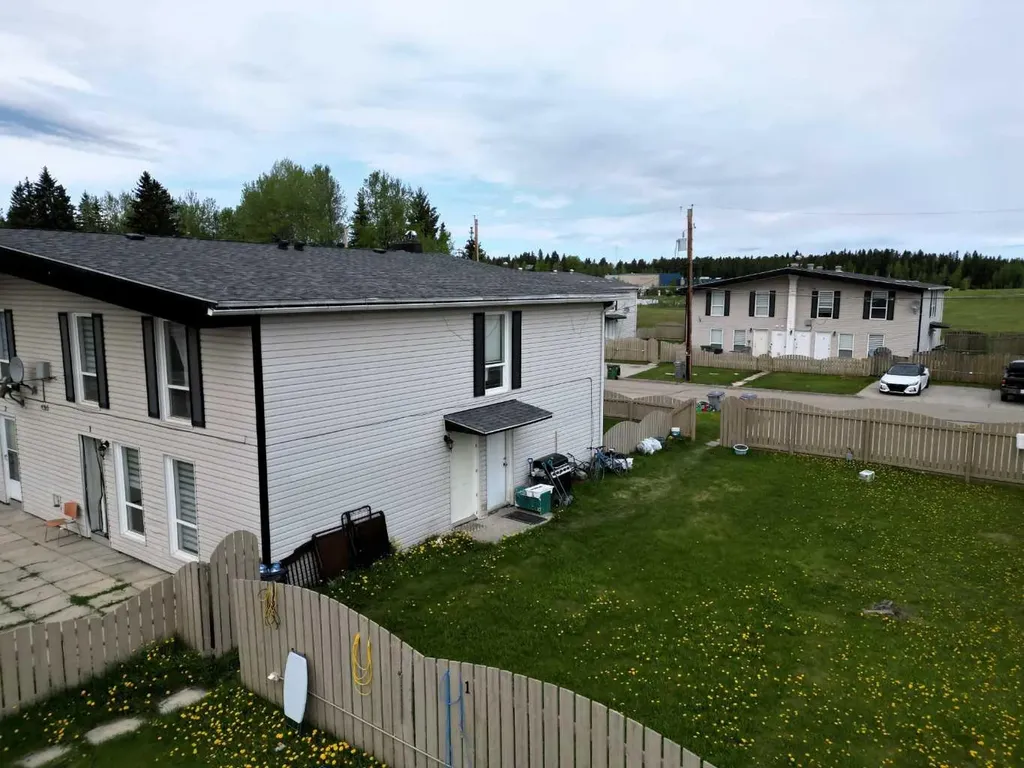 4510 8a Avenue Edson AB T7E 1B3