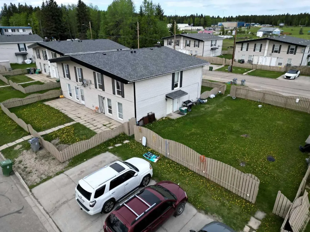 4510 8a Avenue Edson AB T7E 1B3