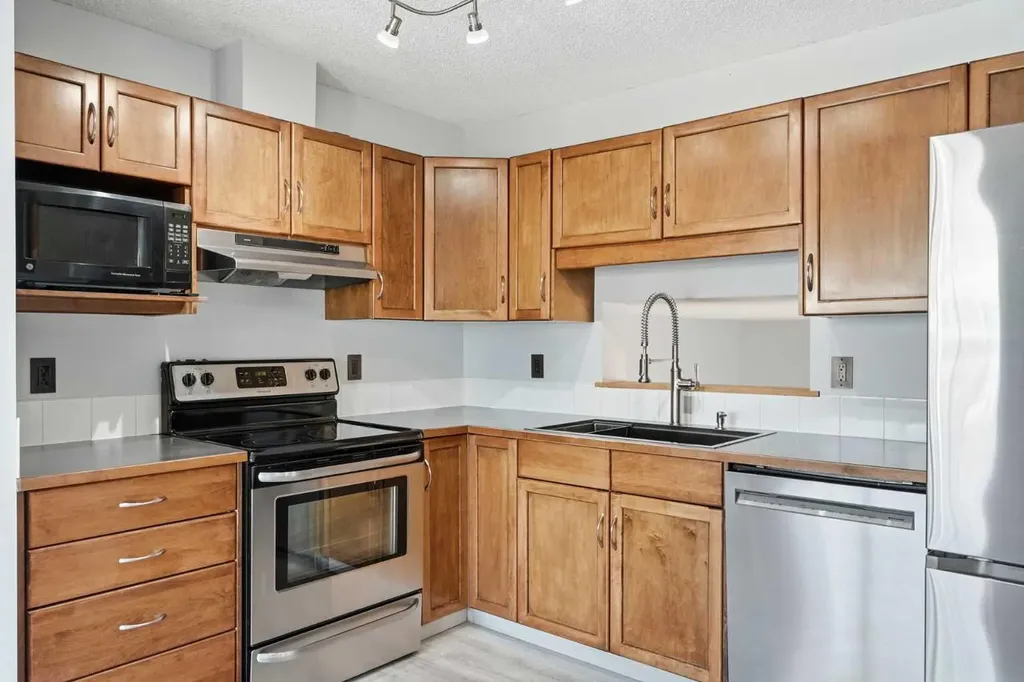 337 Copperfield Boulevard SE Calgary AB T2Z 4Z4