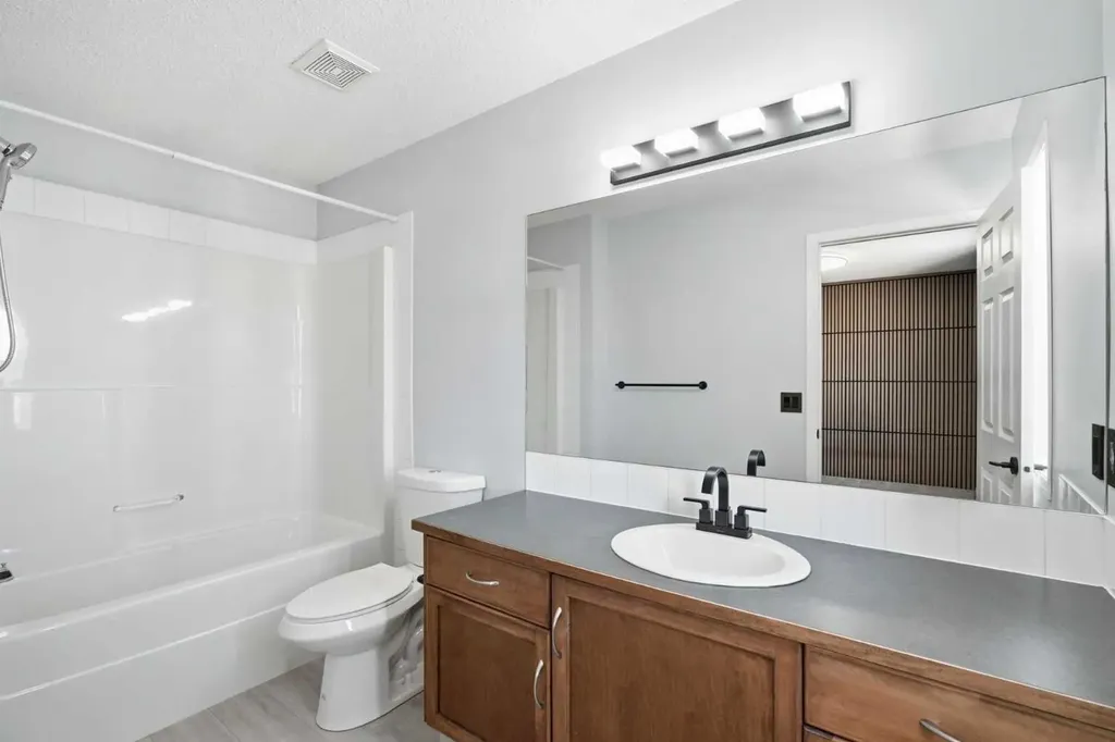 337 Copperfield Boulevard SE Calgary AB T2Z 4Z4