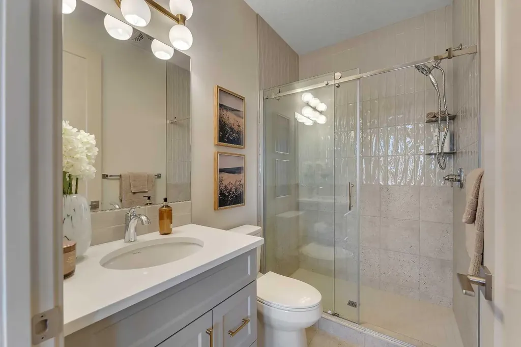 973 South Shore Terrace Chestermere AB T1X 3G2