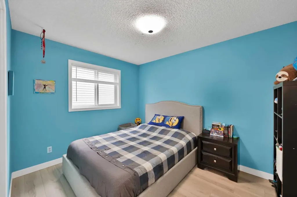 147 Harvest Oak Crescent NE Calgary AB T3K 4C8
