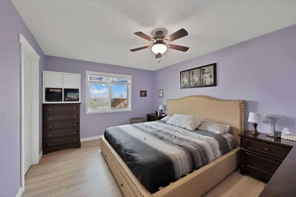 147 Harvest Oak Crescent NE Calgary AB T3K 4C8