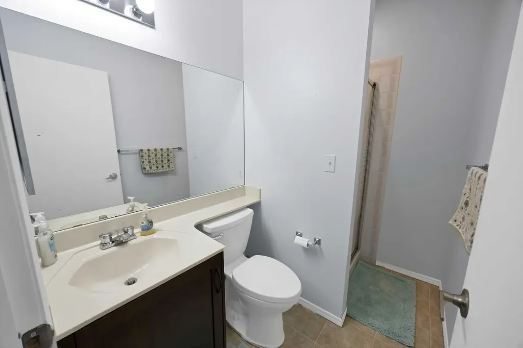 147 Harvest Oak Crescent NE Calgary AB T3K 4C8