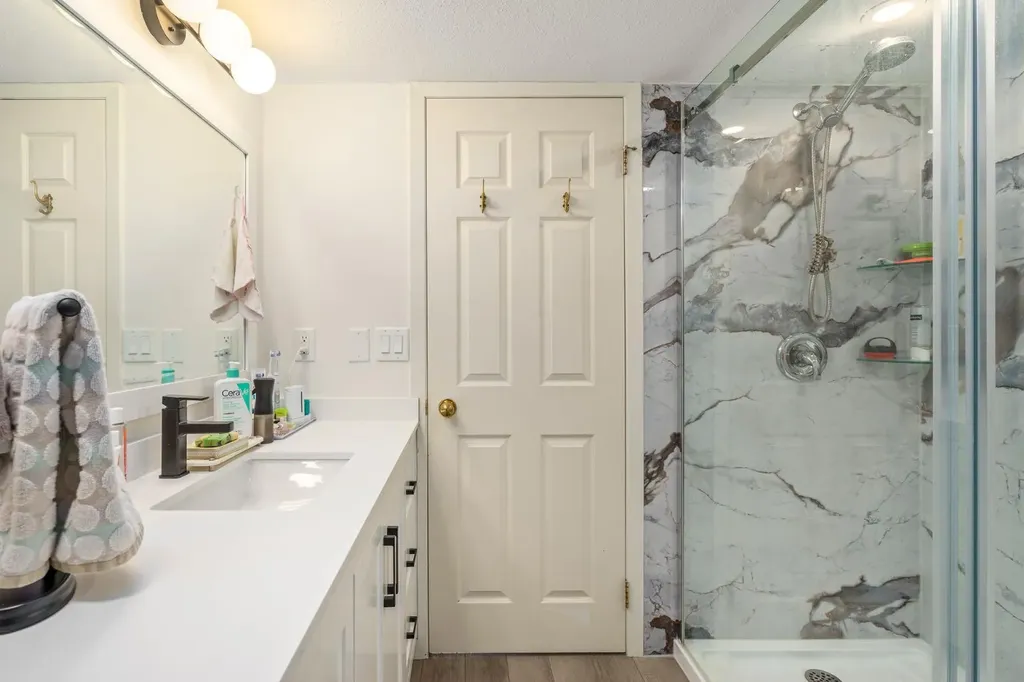 1001 13 Avenue SW Calgary AB T2R 0L5