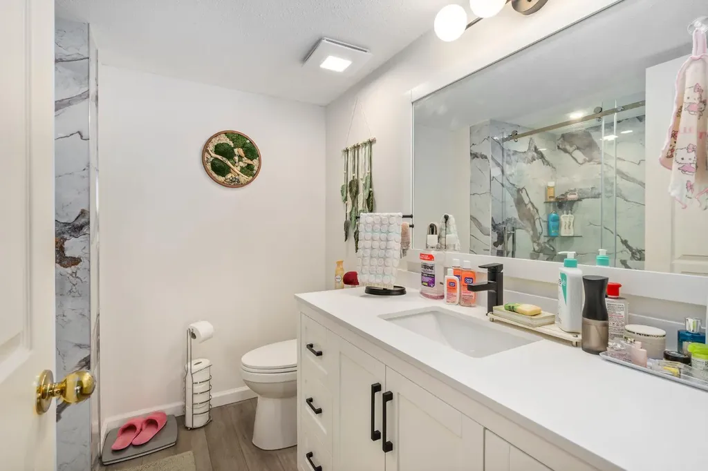 1001 13 Avenue SW Calgary AB T2R 0L5