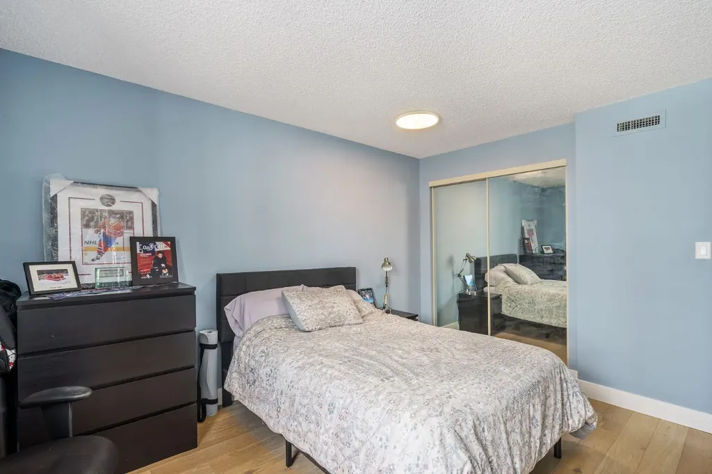1001 13 Avenue SW Calgary AB T2R 0L5