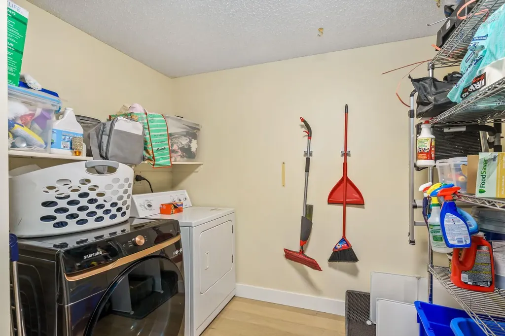 1001 13 Avenue SW Calgary AB T2R 0L5