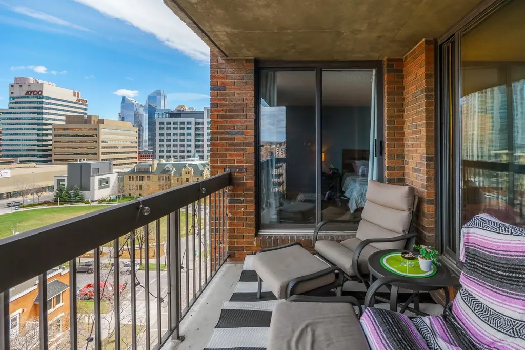 1001 13 Avenue SW Calgary AB T2R 0L5