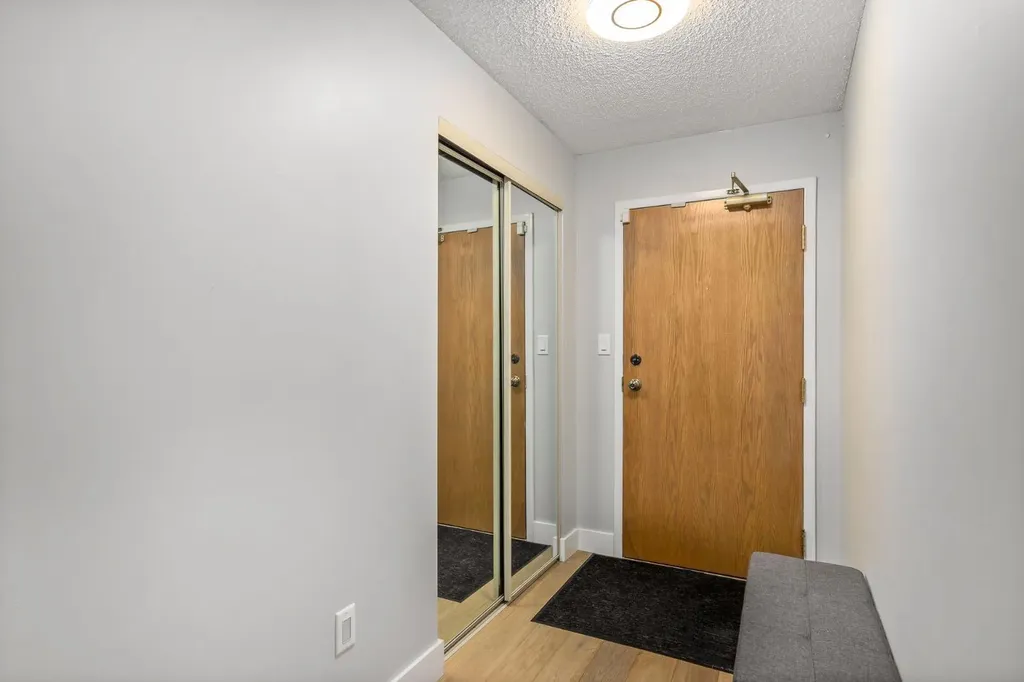 1001 13 Avenue SW Calgary AB T2R 0L5