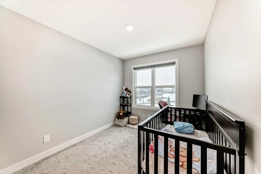 33 Savanna Manor NE Calgary AB T3J 2J8