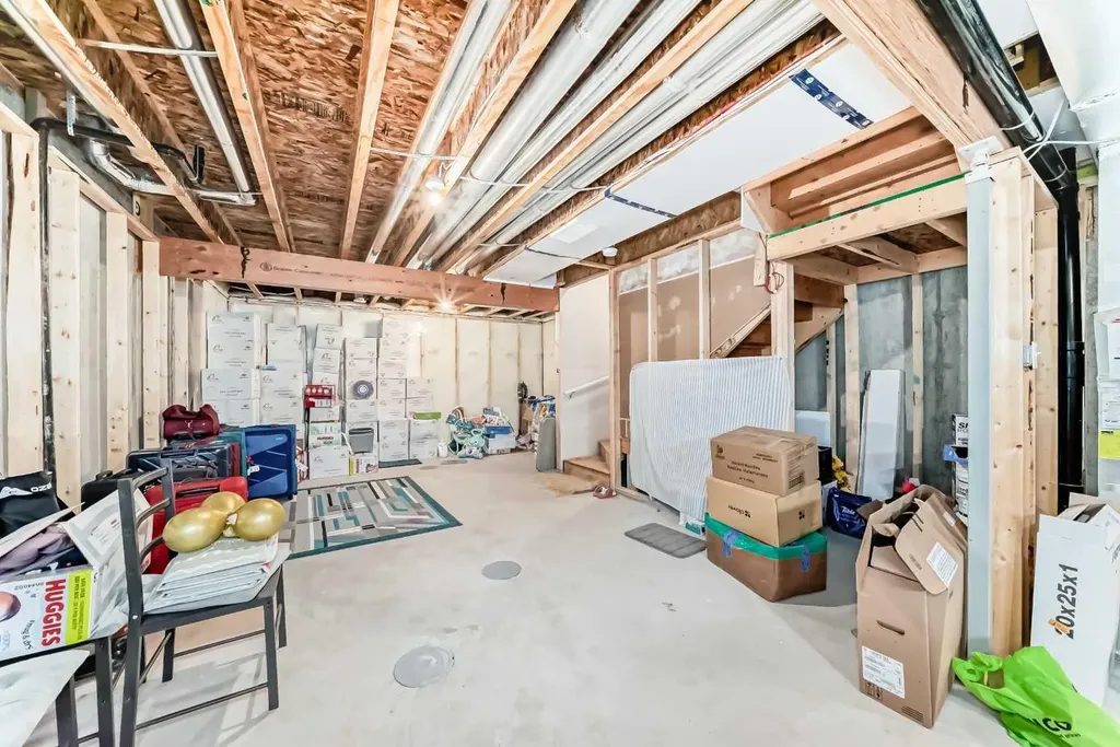 33 Savanna Manor NE Calgary AB T3J 2J8
