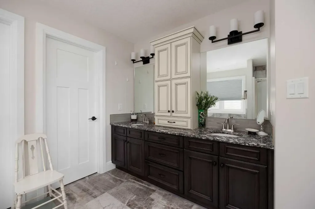 141 Beaverglen Close Fort Mcmurray AB T9H 2V4