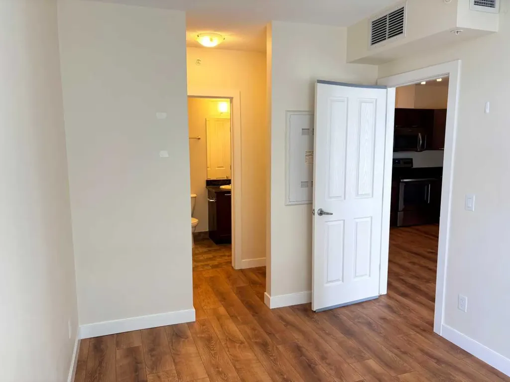 3820 Brentwood Road NW Calgary AB T2L 2L5