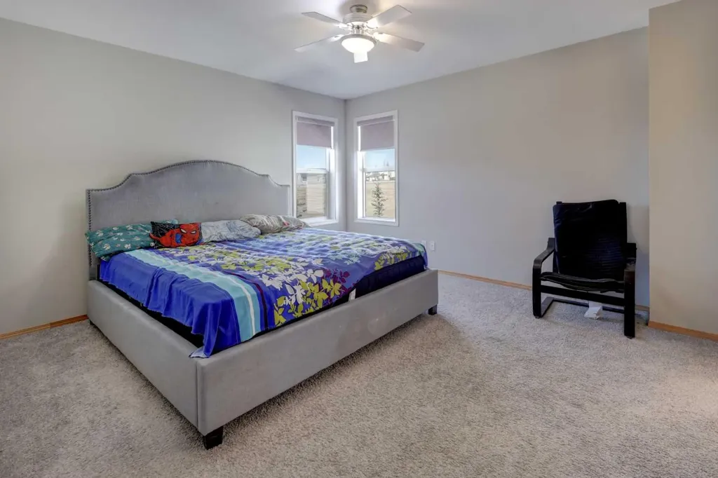 17 Royal Birch Way NW Calgary AB T3G 5X8