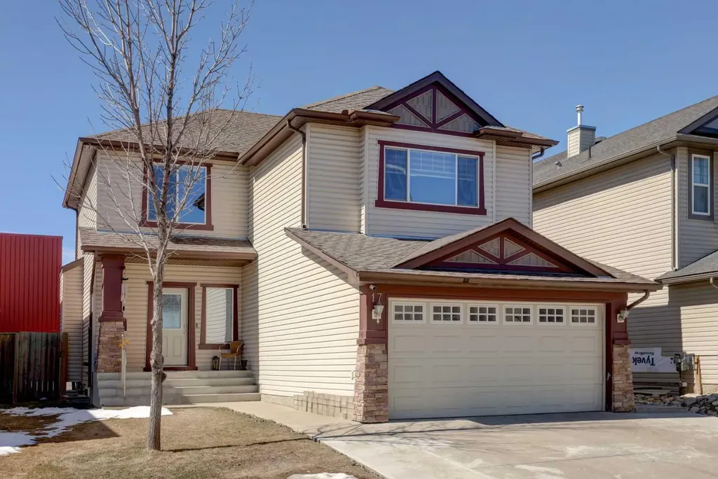 17 Royal Birch Way NW Calgary AB T3G 5X8