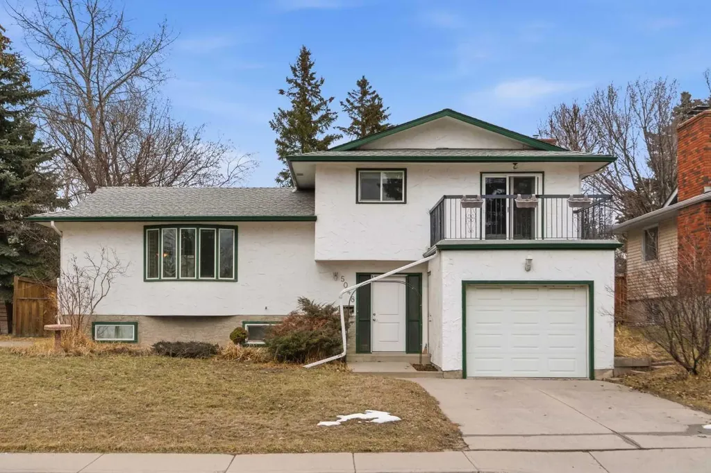 5048 Dalhart Road NW Calgary AB T3A 1V8