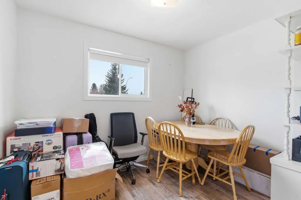 5048 Dalhart Road NW Calgary AB T3A 1V8