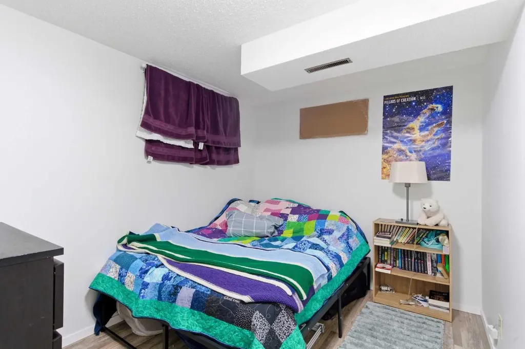 5048 Dalhart Road NW Calgary AB T3A 1V8
