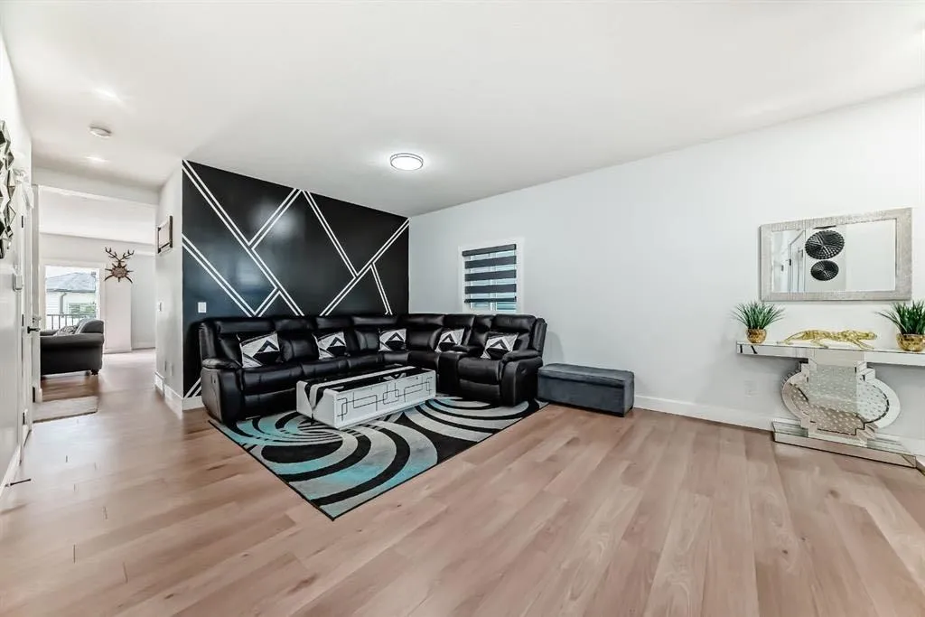 127 Saddlecrest Grove NE Calgary AB T3J2K3