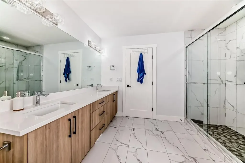 127 Saddlecrest Grove NE Calgary AB T3J2K3