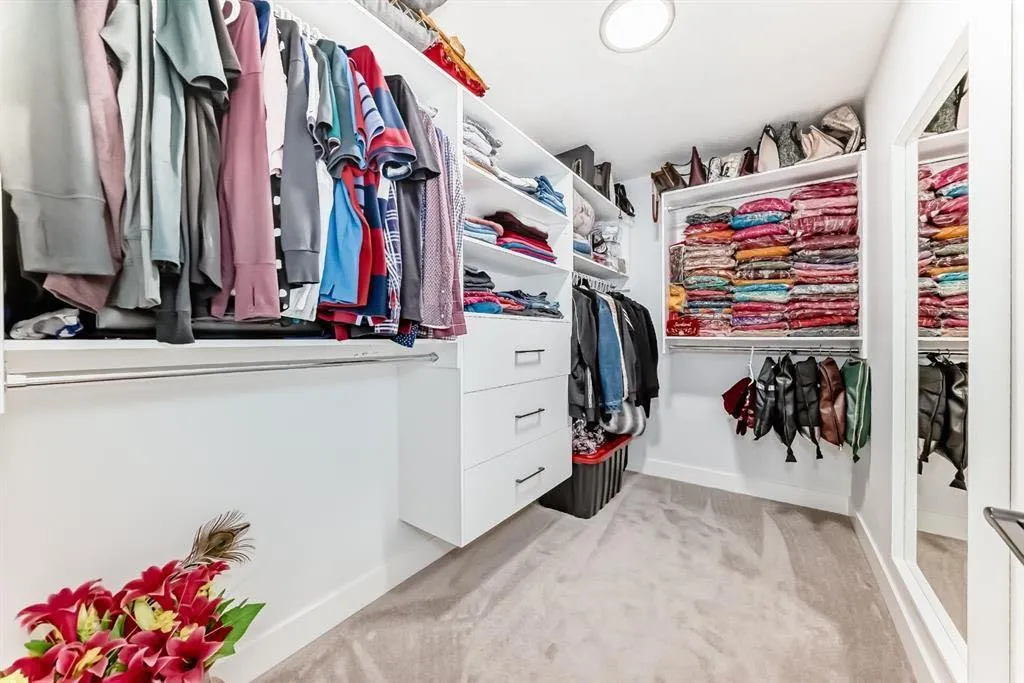 127 Saddlecrest Grove NE Calgary AB T3J2K3
