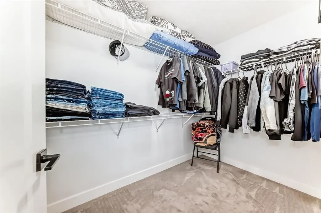127 Saddlecrest Grove NE Calgary AB T3J2K3