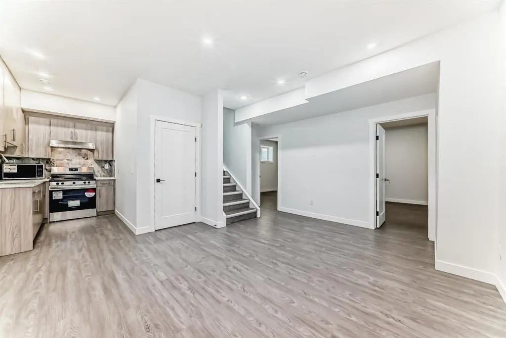 127 Saddlecrest Grove NE Calgary AB T3J2K3