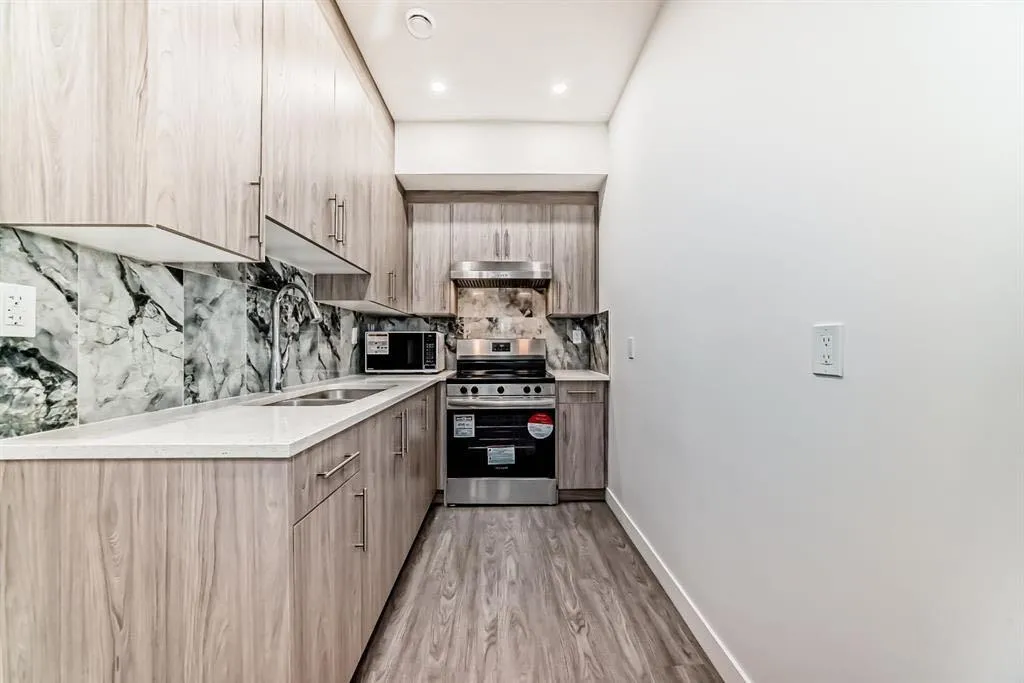 127 Saddlecrest Grove NE Calgary AB T3J2K3
