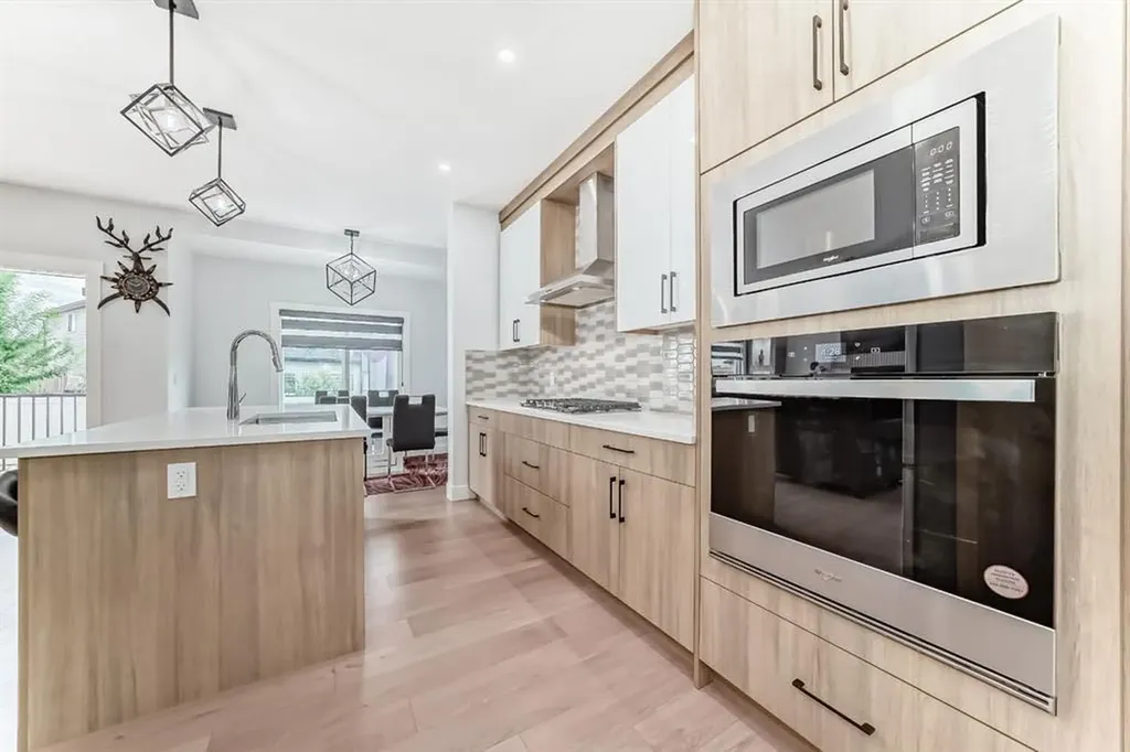127 Saddlecrest Grove NE Calgary AB T3J2K3