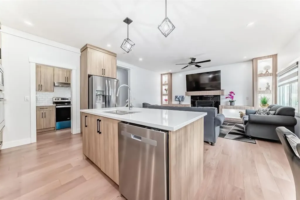 127 Saddlecrest Grove NE Calgary AB T3J2K3