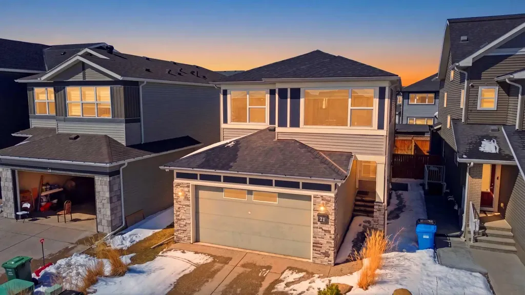21 Savanna Green NE Calgary AB T3J0V9