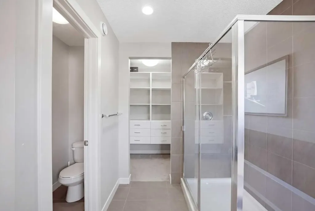 21 Savanna Green NE Calgary AB T3J0V9