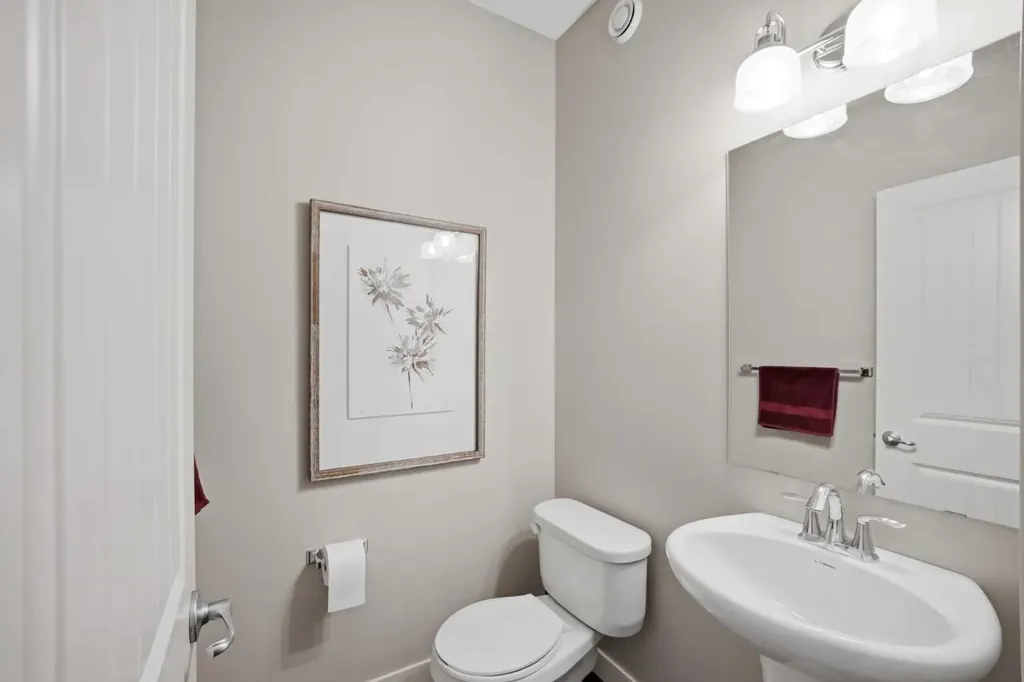 21 Savanna Green NE Calgary AB T3J0V9