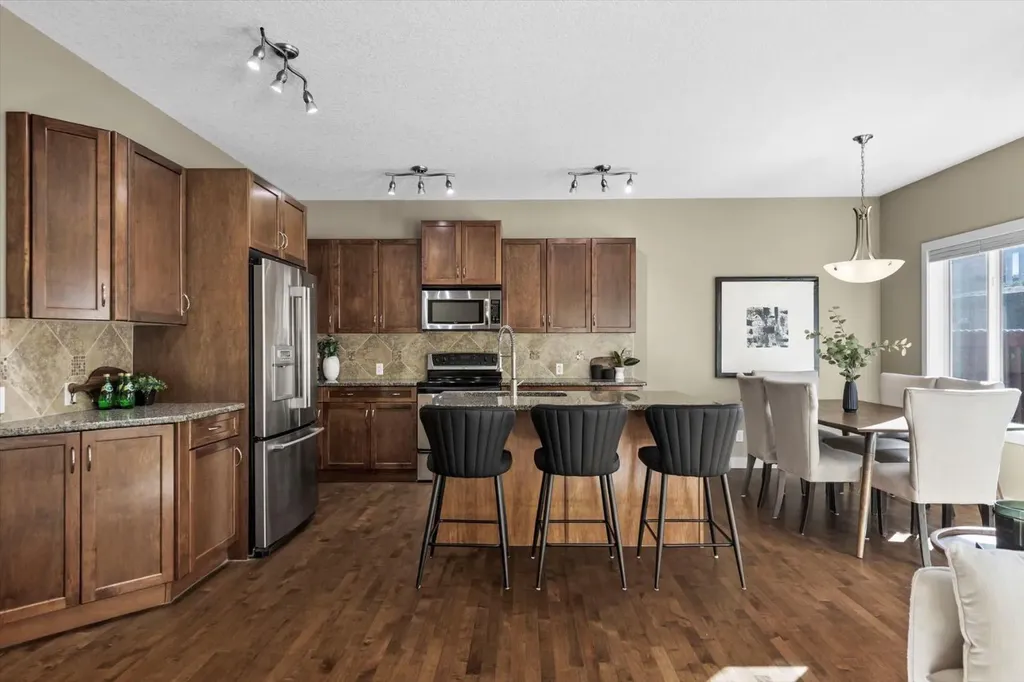 133 Sage Valley Close NW Calgary AB T3R 0E3