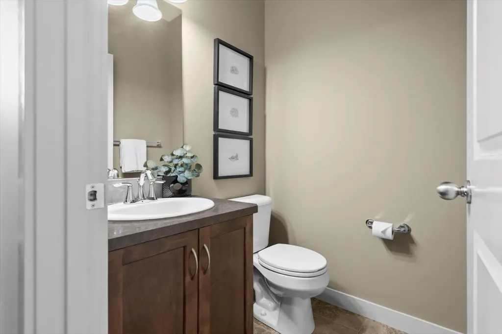 133 Sage Valley Close NW Calgary AB T3R 0E3