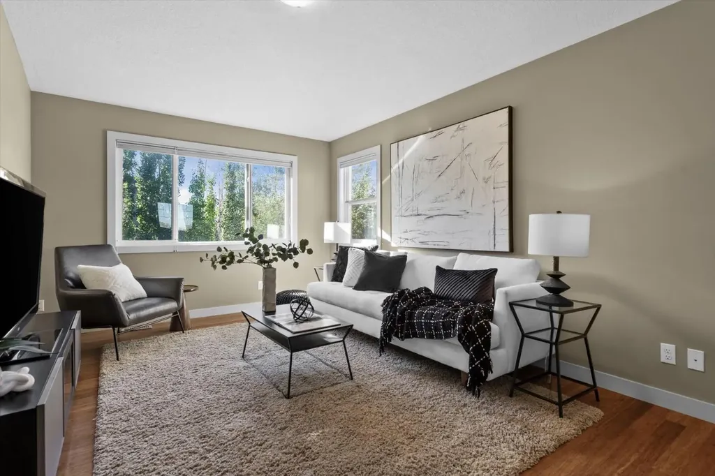 133 Sage Valley Close NW Calgary AB T3R 0E3