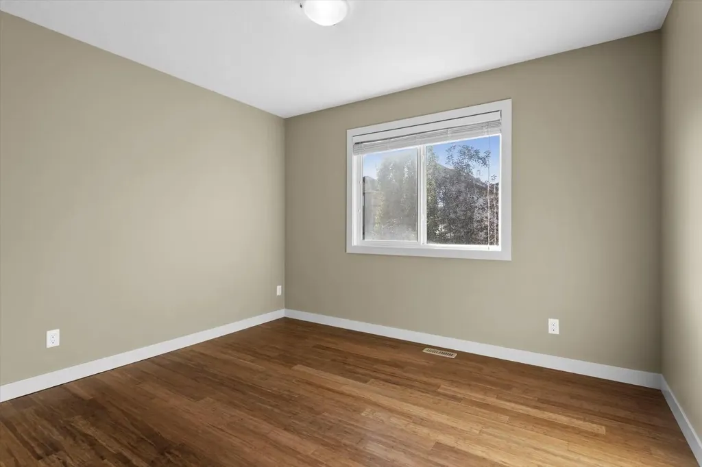 133 Sage Valley Close NW Calgary AB T3R 0E3