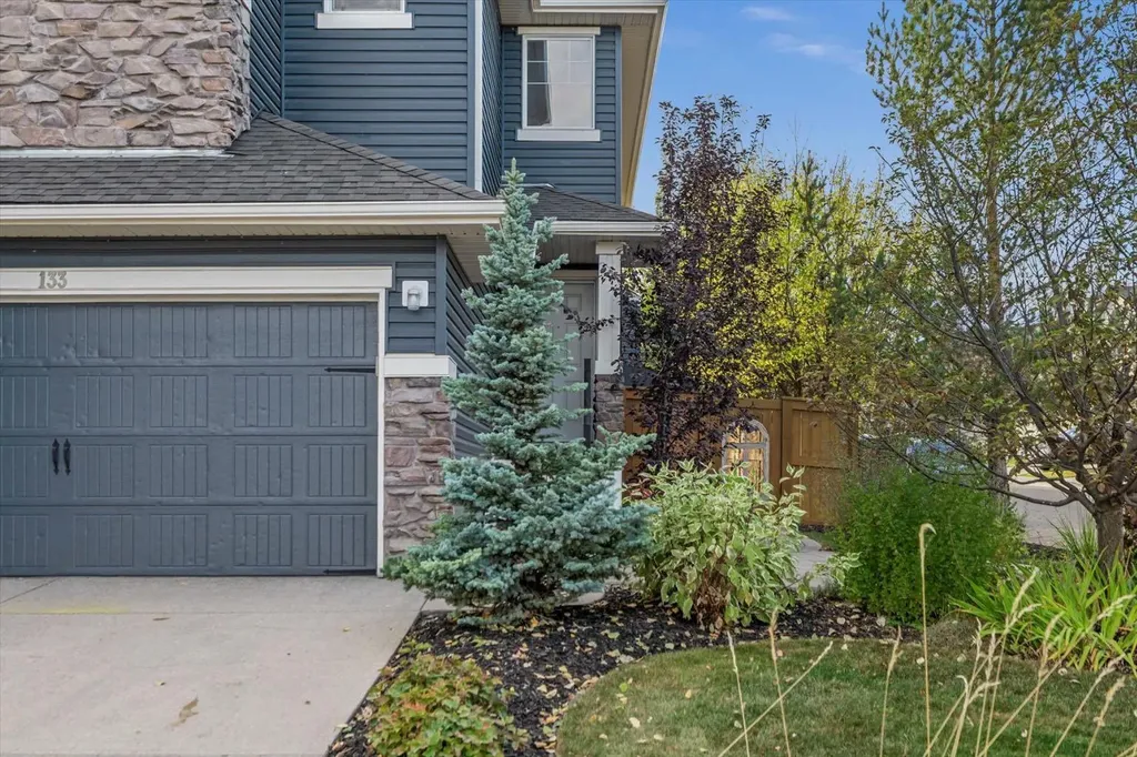 133 Sage Valley Close NW Calgary AB T3R 0E3