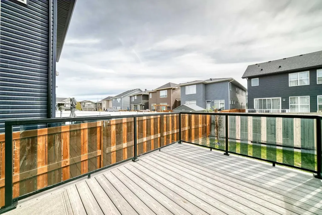 84 Evansfield Close NW Calgary AB T3P 1V7