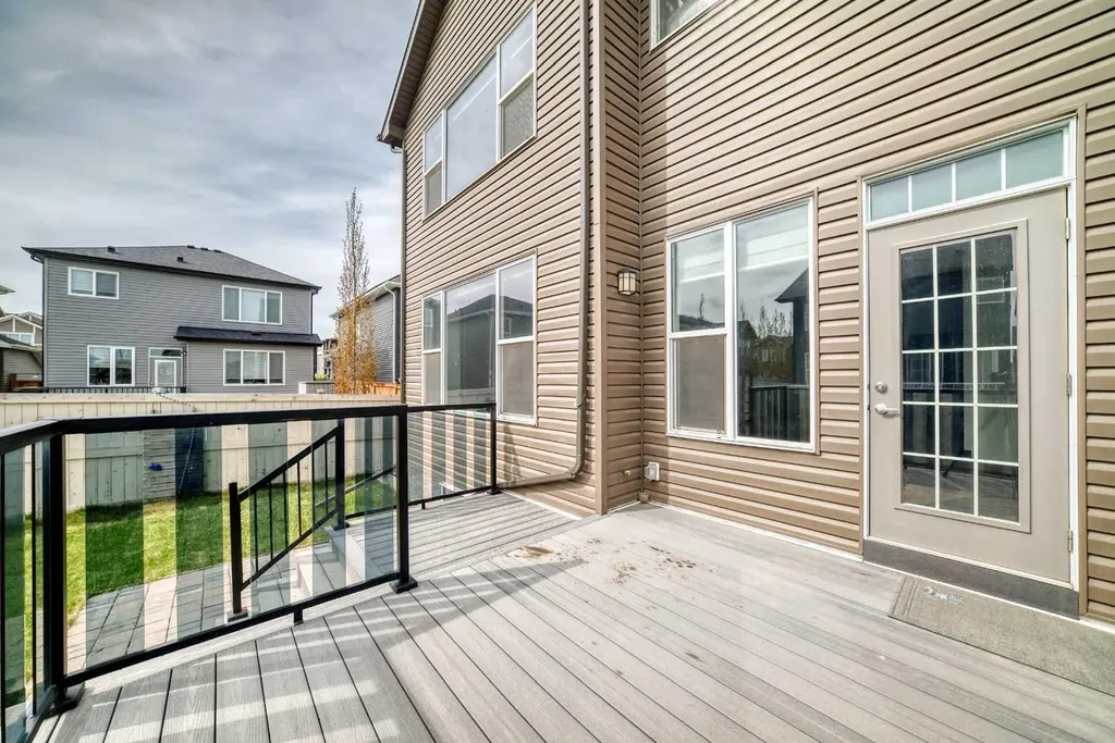84 Evansfield Close NW Calgary AB T3P 1V7